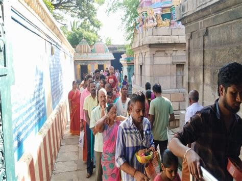 Sani Peyarchi Public Worshipped at Thirukollikadu Pongu Sani Temple ...