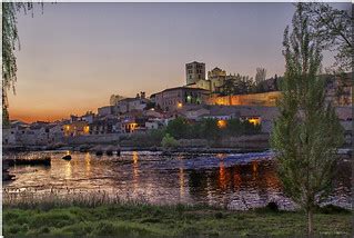 ZAMORA, HORA AZUL EN EL DUERO | Lorenmart | Flickr