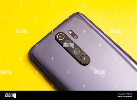 Xiaomi redmi note hi-res stock photography and images - Alamy