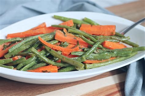 Easy and Delicious Herbed Green Beans and Carrots - The Olive Blogger