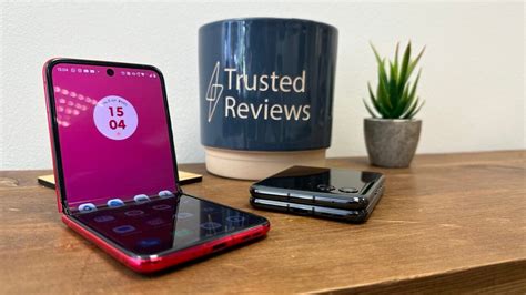 Motorola Razr 40 Ultra Review: A Game-Changing Foldable | Trusted Reviews