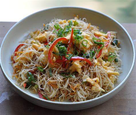 Fried vermicelli noodles