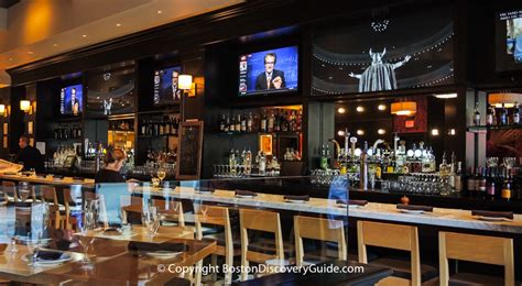 15 Best Restaurants in Boston's Theatre District | Boston Discovery Guide