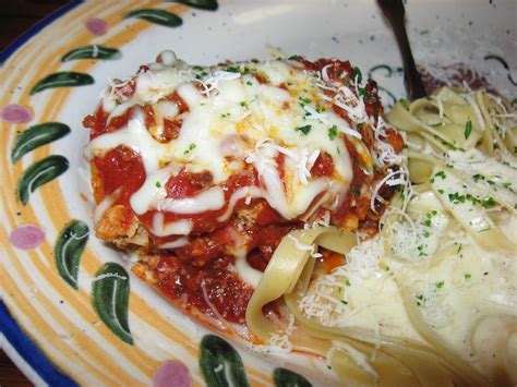 Olive Garden: Lasagna classico | Olive Garden (Layers of pas… | Flickr