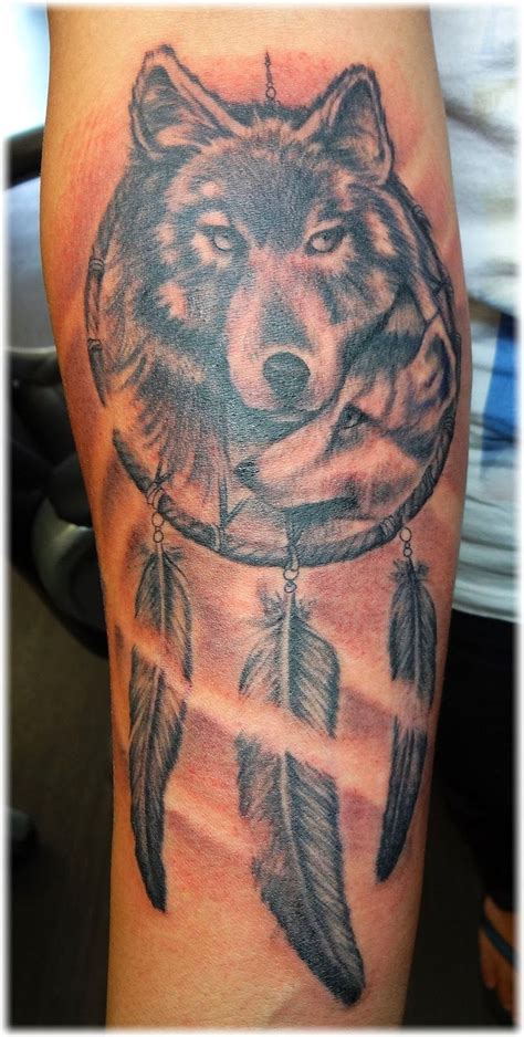 How to Choose a Tattoo Artist (With images) | Wolf dreamcatcher tattoo, Dream catcher tattoo ...