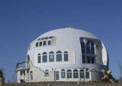 Concrete Dome Homes - What Is A Concrete Monolithic Dome Home?