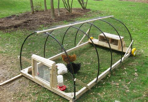 Pin by Jana Mayhall on CHICKENS | Chicken cages, Chicken diy, Portable chicken coop