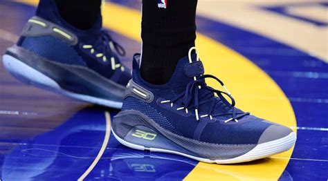 Curry 6 "International Boulevard" | La storia | Basketmania