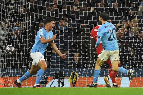 Manchester City golea 3-0 al Bayern Múnich y pone un pie en las ...