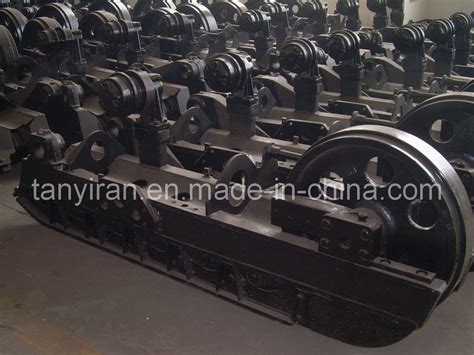 Undercarriage Parts for Komatsu Caterpillar - China Undercarriage Parts and Track Shoes