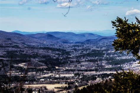 Favorite Springtime Hikes in Manchester Vermont | Spring hiking, Places to go, Spring time