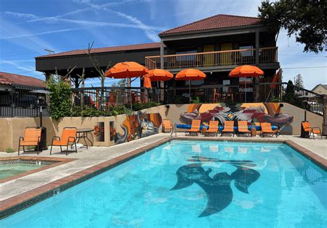 Our favorite places to stay in Bend, from boutique motels to a craft beer hostel – Here is ...