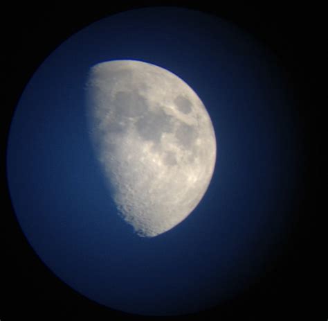 Telescope Skywatch: Astrophotography : Day Moon with iPhone