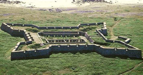 Bit of fort defence: ANSWER- Ravelin to protect main gate | The Few ...