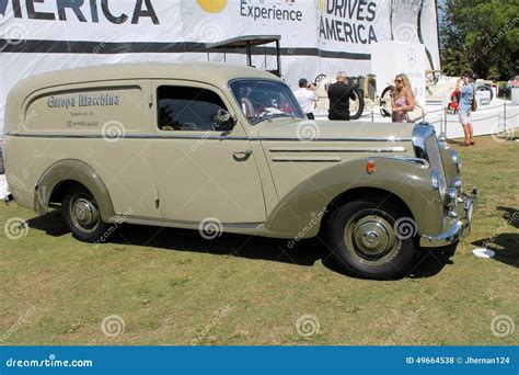 Classic Mercedes Utility Vehicle Editorial Stock Photo - Image of florida, green: 49664538