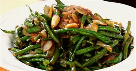 Healthy Stir-Fried Garlic Green Beans Recipe