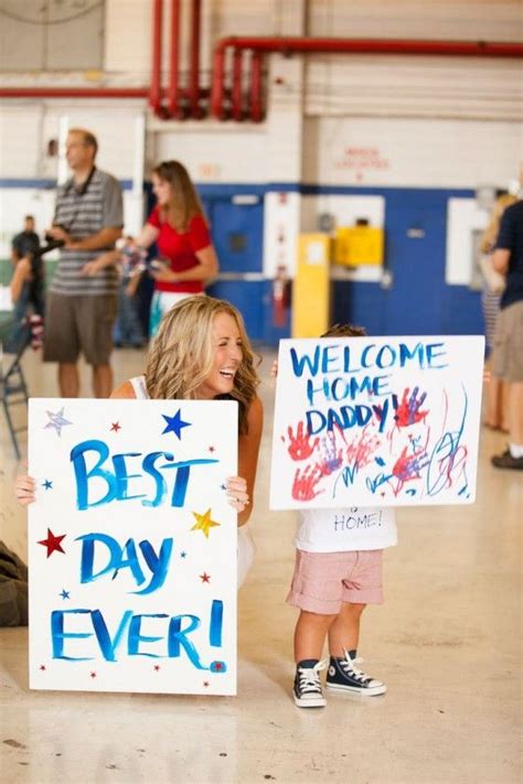 Welcome Home Signs & Ideas For Military Homecomings Military Homecoming Signs, Military Signs ...