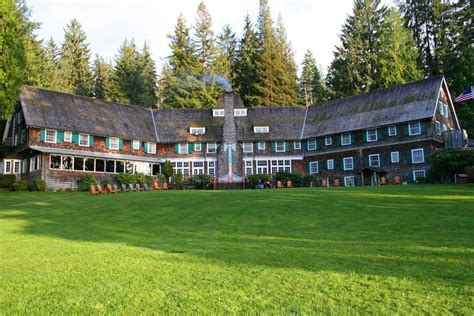 Lake Quinault Lodge, Seattle & The Pacific Northwest, Western USA - Trailfinders the Travel Experts