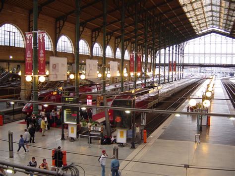 Gare du Nord Paris 파리 북역 | Train station, Bus station, Station