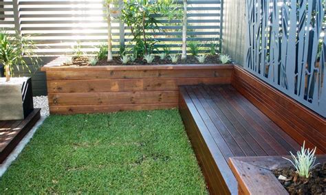 Back Yard Seating Bench with Planters | Garden planter boxes, Garden seating, Garden retaining wall