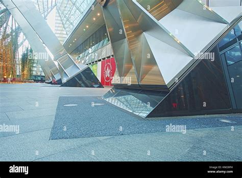 Bloomberg London Head Office Stock Photo - Alamy