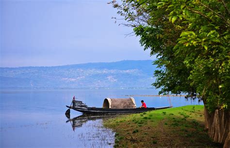 Bangladesh Unlocked: TANGUAR HAOR, SUNAMGANJ, SYLHET. SUSTAINABLE TOURISM IN BANGLADESH.