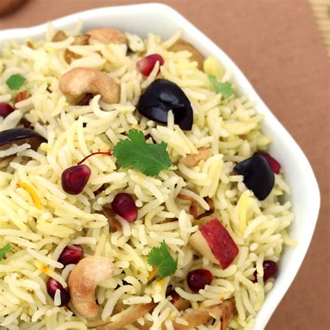 Kashmiri Pulao Recipe - Saffron Rice with Fresh Fruits and Nuts