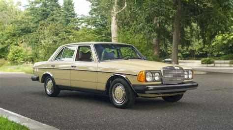 Mercedes-Benz 300D - W123 Market - CLASSIC.COM