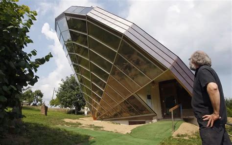 Fancy Living In A Bio-climatic Sundial House?