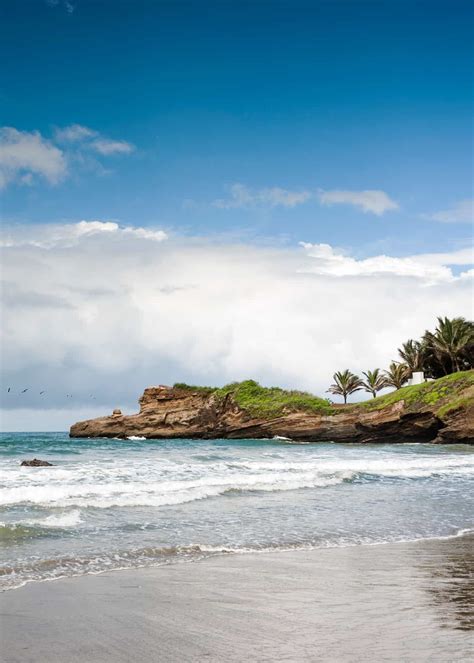 22 Ecuador Beaches & Beach Towns [Ultimate Guide] Maps, Photos, Videos | Ecuador travel, Beach ...