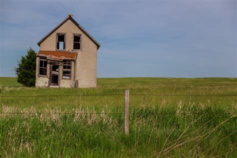 Where to Go Camping in Alberta (Without the Mountains) - Hecktic Travels