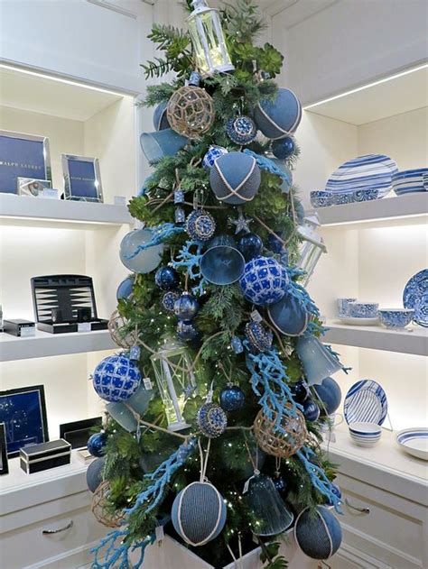 65 Blue Christmas Tree Ideas to give your holiday adorned home a ...