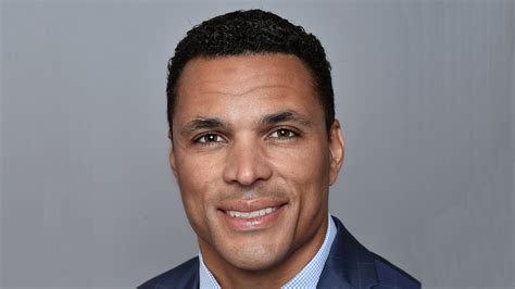 Tony Gonzalez Joins FOX Sports as Studio Analyst for 2017 NFL Season - Fox Sports Press Pass