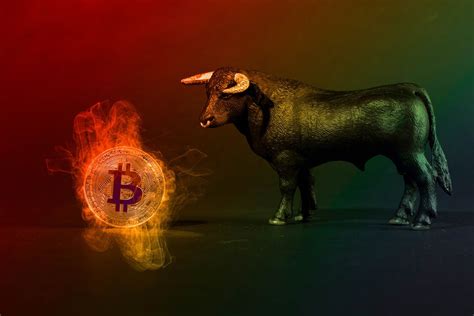 Black bull with Bitcoin in fire on colorfull background - Creative Commons Bilder