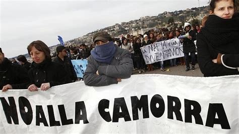 Crimen organizado y Violencia política: Camorra