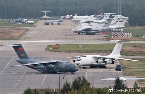 PLAAF Y-20 with RuAF IL-76 [1750x1134] : r/MilitaryPorn