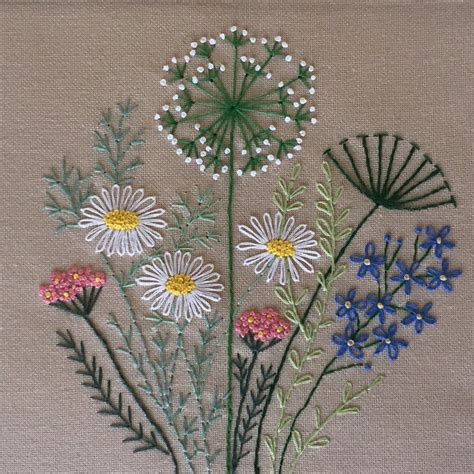 Herb Embroidery, Hand Embroidery Patterns Flowers, Hand Embroidery Projects, Embroidery Stitches ...