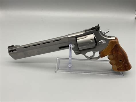 Taurus, Raging Bull, 44mag, Revolver | Live and Online Auctions on ...