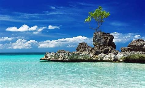 Boracay Island: A Detailed Guide For An Ultimate Vacation