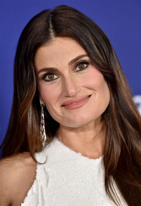 Idina Menzel – “Frozen 2” Premiere in Hollywood • CelebMafia