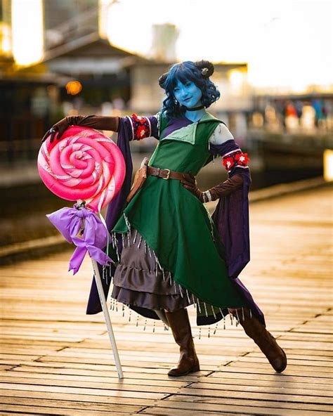 Critical Role Cosplay no Instagram: “Jester #cosplay by @emjainecosplay Photo by @pixelbaophoto ...