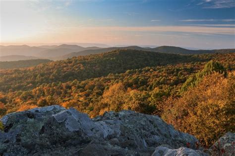 8 Ways to Enjoy Shenandoah National Park Fall Colors - The National ...