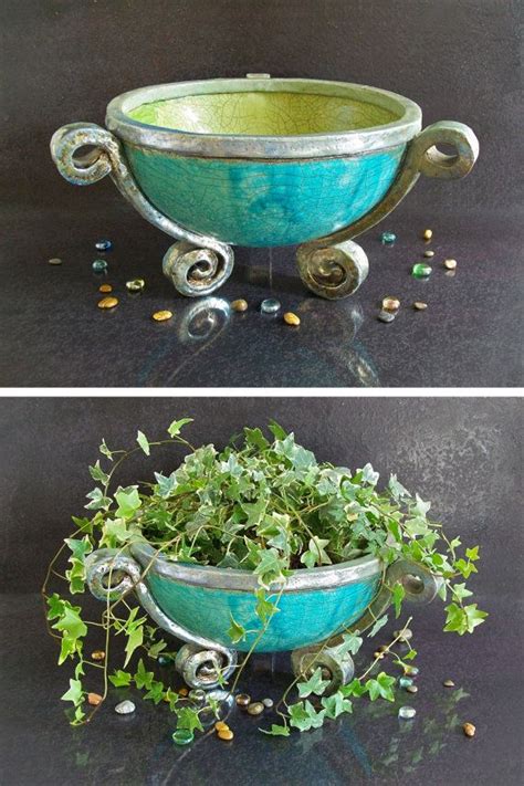 large ceramic bowl / ceramic planter cauldron / fruit stand / Tripod of ...