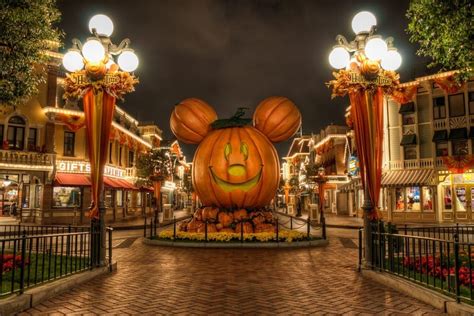 2019 Halloween at Disneyland Guide