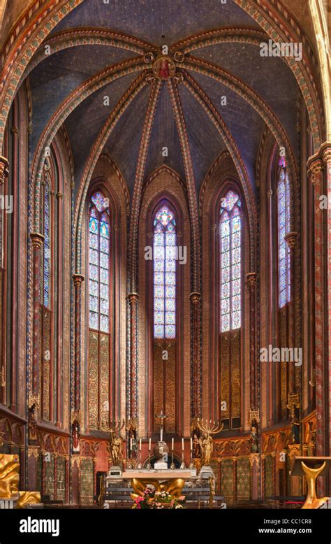 apse and altar, Aix Cathedral (Cathédrale Saint-Sauveur d'Aix), Aix-en-Provence, France Stock ...