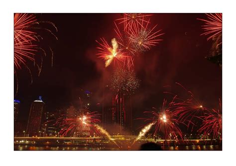 Fireworks New Years Eve Brisbane - PentaxForums.com