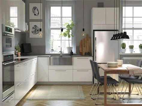 Galleria foto - Catalogo cucine IKEA 2020 Foto 5 | Freestanding kitchen, Kitchen remodel design ...