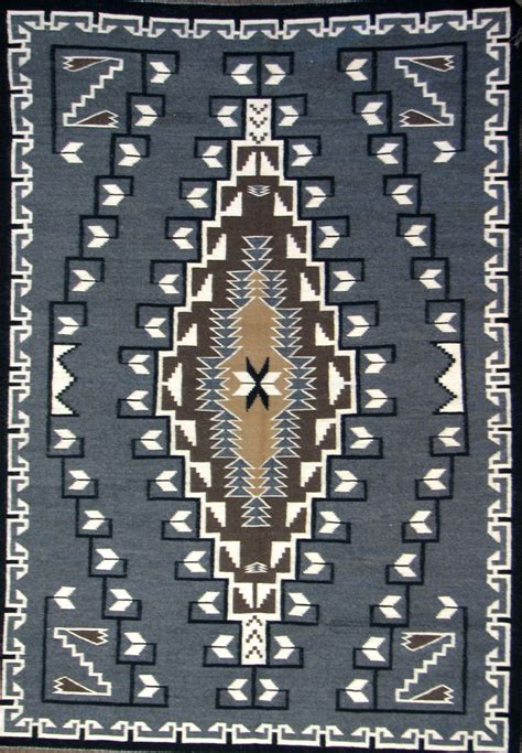 Two Grey Hills, Navajo Weaving, Navajo Rug | Navajo weaving, Native american rugs, Native ...