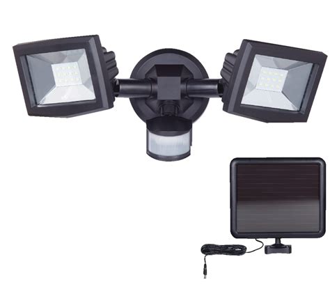 NOMA LED Solar Powered Outdoor Solar Motion Flood Light, Weather-Resistant, Black | Canadian Tire