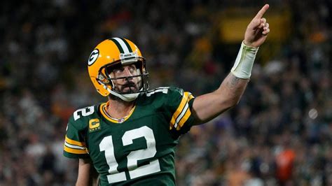 Former Packers VP revisits decision to draft Aaron Rodgers | Yardbarker